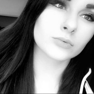 Meet your Posher, Violet